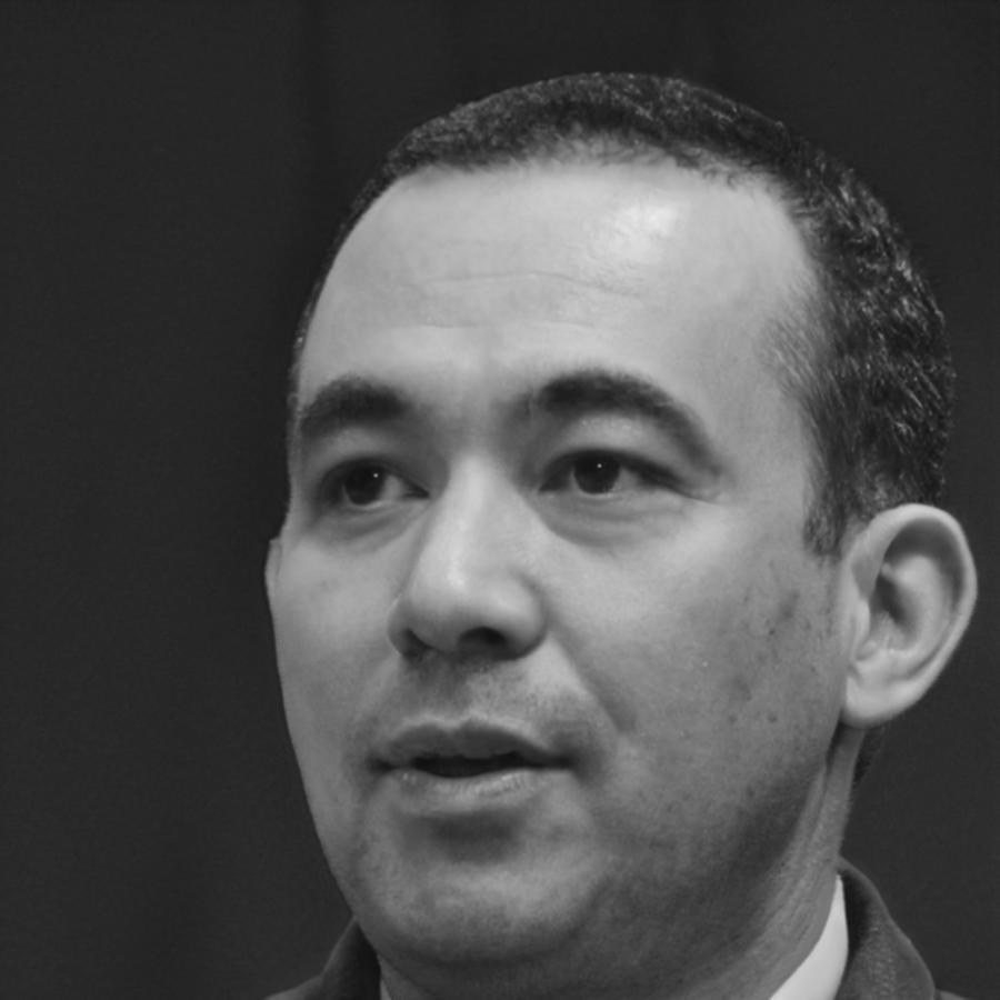 Dr. Thomas Müller, Senior Finanzanalyst